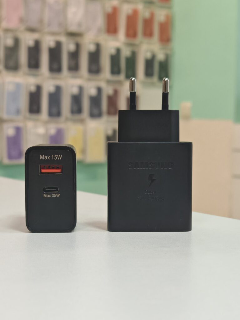 Samsung Dual USB-C (35W) i USB-A ( 15W )