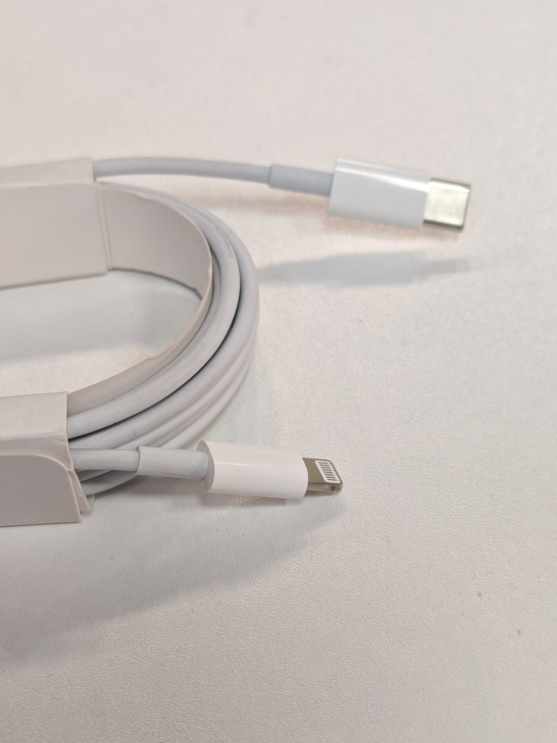 Apple USB-C - Lightning Kabl 2m - Image 2