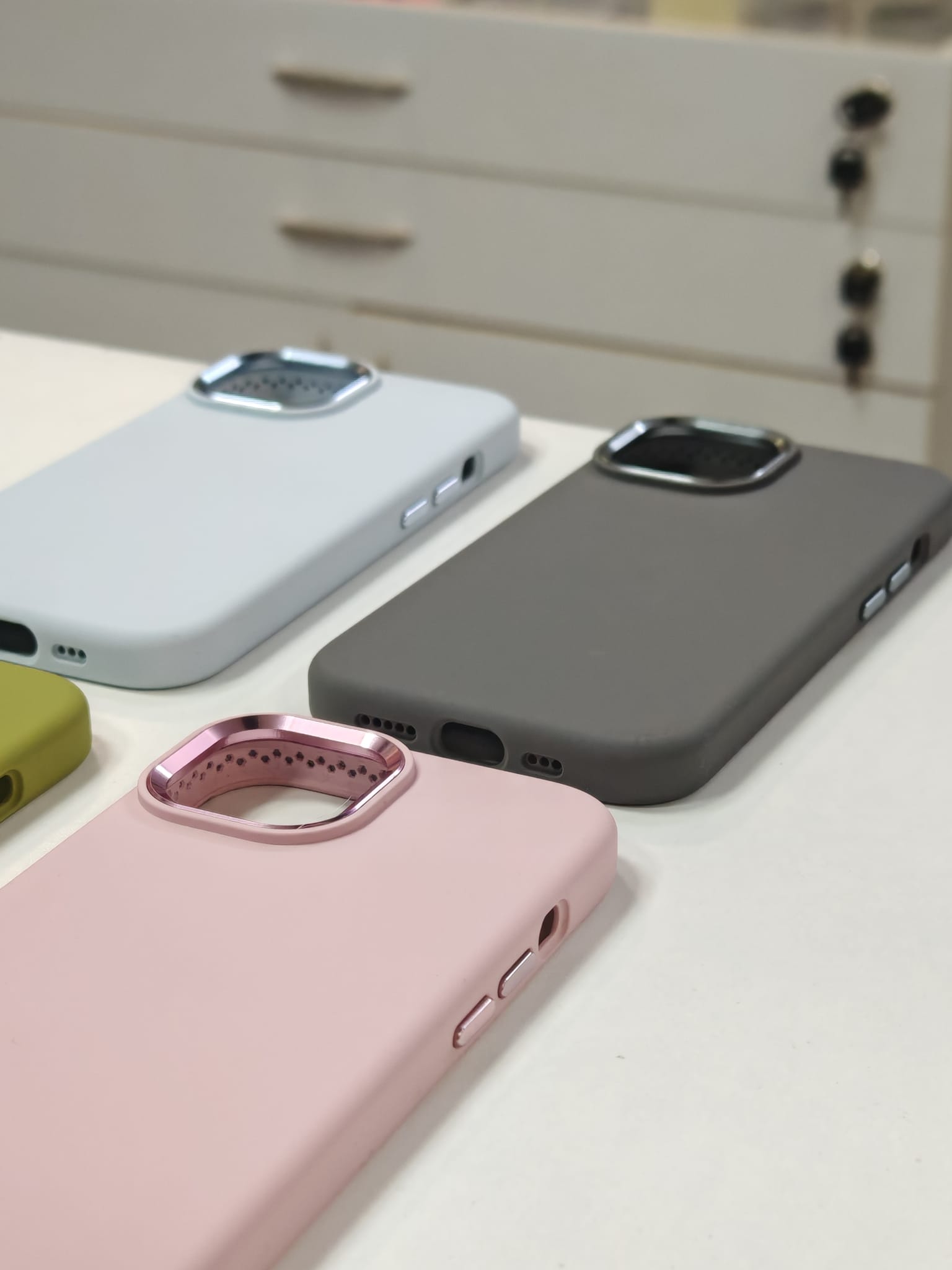 iPhone 15 / 15 Pro / 15 Pro Max / 16 / 16 Plus / 16 Pro / 16 Pro Max Maskice Silikonske - Image 3
