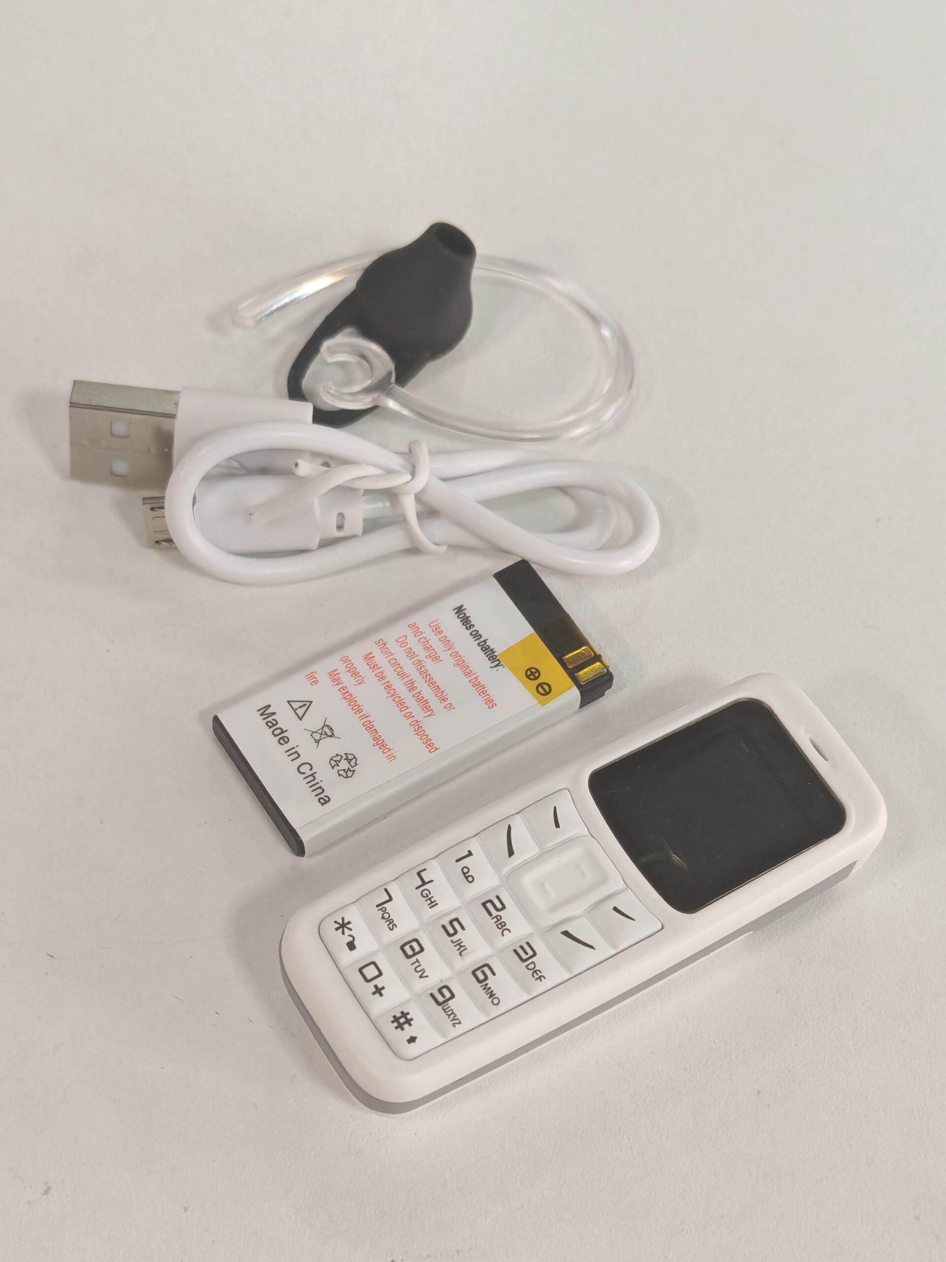 Mini Džepni Mobilni Telefon - Image 4